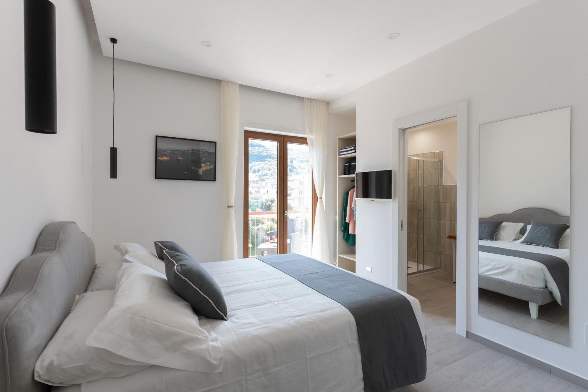 Mifra Suites Sorrento Exterior photo